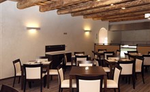 BUDWEIS - České Budějovice - Hotelová restaurace