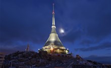 CLARION GRANDHOTEL ZLATÝ LEV - Liberec - Ještěd - zdroj: www.visitliberec.eu