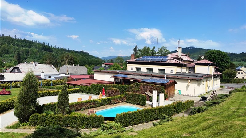 SCHAUMANNŮV DVŮR - Karlovice
