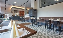 QUEENS HOTEL & WELLNESS - Mariánské Lázně - Restaurace Lavers