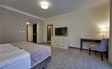 QUEENS HOTEL & WELLNESS - Mariánské Lázně - pokoj Superior