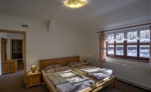 RELAX PENSION SCHÖNWALD - Budišov nad Budišovkou - Podlesí - třílůžkový apartmán - ložnice