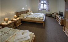 RELAX PENSION SCHÖNWALD - Budišov nad Budišovkou - Podlesí - třílůžkový pokoj