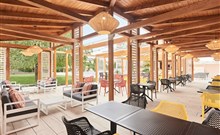 EUROPA FIT - Hévíz - Pohled na venkovní terasu v hotelu EUROPA FIT