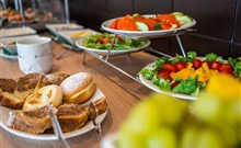 LIPNO - Černá v Pošumaví - Bližná - Radslav - Restaurace - snídaně