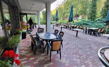 Hotel HRABOVO** - Ružomberok - terasa u bistra - suterén hotelu