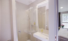 JEZERKA - Seč - Ústupky - koupelna v pokoji Standard a Komfort