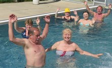REKREACE ROH - dovolená v Jeseníkách jako tenkrát - Hotel NEPTUN - v bazénu