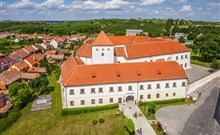 TOUR DE VINOHRAD MIKULČICE, Hotel PANON - Hodonín - Čejkovice - zdroj: Agentura m-ARK Olomouc