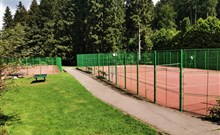 KOUTY - Rejčkov - Posázaví - tenisový kurt