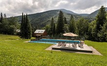 VELIKONOČNÍ POBYT - Horský hotel Lorkova vila - Čeladná - venkovní bazén
