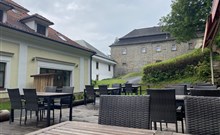 ZÁMECKÝ HOTEL NÁCHOD - letní zahrádka