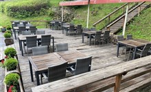 ZÁMECKÝ HOTEL NÁCHOD - letní zahrádka