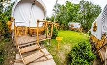 WESTERN CAMP RESORT - Zator u parku Energylandia - Kovbojské vozy