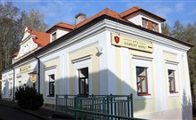 ZÁMECKÝ HOTEL NÁCHOD