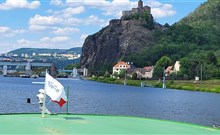 LODÍ FLORENTINA PO LABI DO ČESKÉHO STŘEDOHOŘÍ - Litoměřice - zřícenina hradu Střekov v Ústí nad Labem