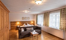POSTHAUS STUBAI & SMART - Fulpmes - Pokoj Alpenprimel