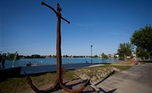 DOLPHIN - Senec - Sluneční jezera - foto ilu, zdroj TIK Senec