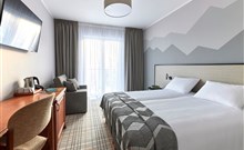 KYRIAD Karkonosze - Wojcieszyce - Pohled do pokoje STANDARD v hotelu KYRIAD