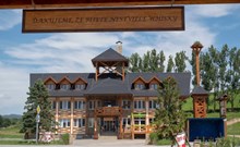 DOVOLENÁ S PŘÍCHUTÍ WHISKY - NESTVILLE APARTMENTS - Hniezdne