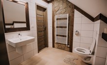 DOVOLENÁ S PŘÍCHUTÍ WHISKY - NESTVILLE APARTMENTS - Hniezdne