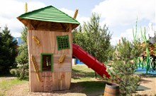 DOVOLENÁ S PŘÍCHUTÍ WHISKY - NESTVILLE APARTMENTS - Hniezdne