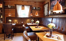 DOVOLENÁ S PŘÍCHUTÍ WHISKY - NESTVILLE APARTMENTS - Hniezdne