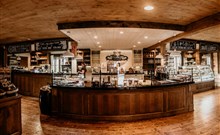 DOVOLENÁ S PŘÍCHUTÍ WHISKY - NESTVILLE APARTMENTS - Hniezdne