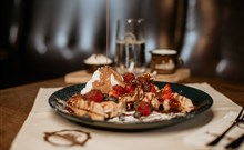 DOVOLENÁ S PŘÍCHUTÍ WHISKY - NESTVILLE APARTMENTS - Hniezdne