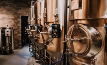 DOVOLENÁ S PŘÍCHUTÍ WHISKY - NESTVILLE APARTMENTS - Hniezdne