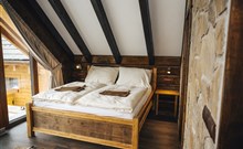 DOVOLENÁ S PŘÍCHUTÍ WHISKY - NESTVILLE APARTMENTS - Hniezdne