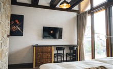 DOVOLENÁ S PŘÍCHUTÍ WHISKY - NESTVILLE APARTMENTS - Hniezdne