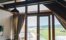 DOVOLENÁ S PŘÍCHUTÍ WHISKY - NESTVILLE APARTMENTS - Hniezdne