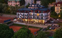 QUEENS HOTEL & WELLNESS - Mariánské Lázně