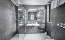 QUEENS HOTEL & WELLNESS - Mariánské Lázně