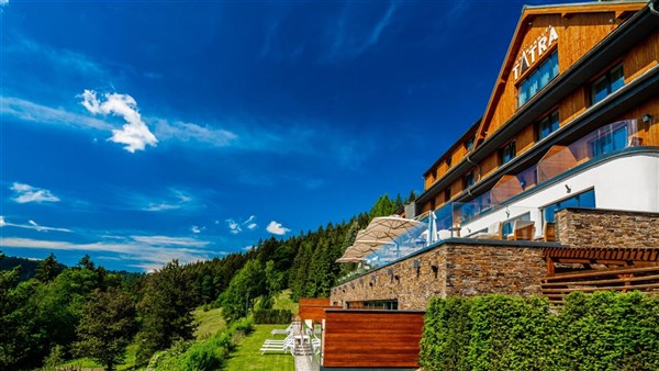 GRANDHOTEL TATRA - Velké Karlovice