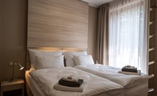 LÉTO PLNÉ ZÁŽITKŮ - Horský hotel Lorkova vila - Čeladná - pokoj PREMIUM