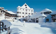 FAMILY SCHLOSSHOTEL ROSENEGG - Fieberbrunn