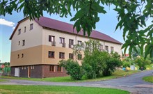 MANĚTÍN - Manětín - Pohled na hotel Manětín