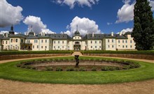 MANĚTÍN - Manětín - Pohled na zámek Manětín