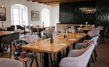 ANTON FLORIAN - Valtice - restaurace Zlatá terasa