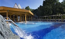 ENSANA THERMAL HÉVÍZ HEALTH SPA HOTEL - Hévíz - Venkovní zážitkový bazén