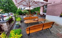 GRAND - Řevnice u Karlštejna - letní zahrádka