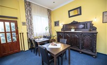 GRAND - Řevnice u Karlštejna - snídaňový salonek