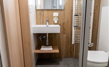 SKI JASNÁ - Demänovská Dolina - Záhradky - Koupelna podkrovní pokoj