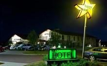 HAPPY STAR - Hnanice