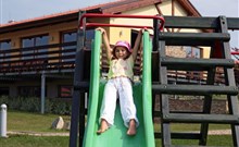 HAPPY STAR - Hnanice