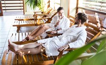 HAPPY STAR - Hnanice