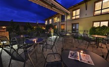 HAPPY STAR - Hnanice