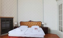 ZÁMEK MOSZNA - Bílý apartmán pro 2 osoby